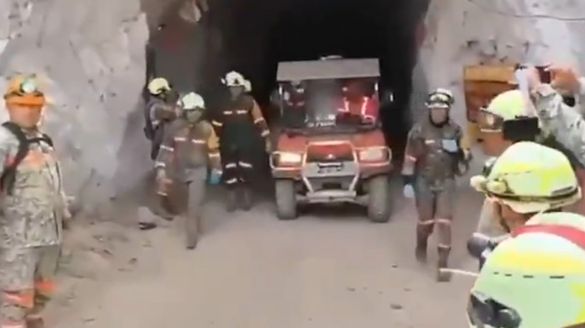 Mexico: They rescued a miner who had been trapped in a flooded tunnel for 14 days, (video)