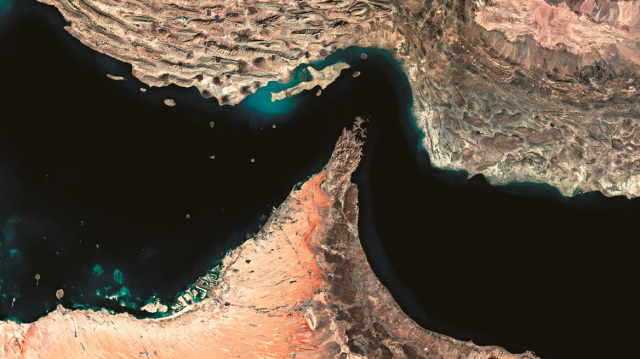 Iran: at least five ships passed through the Strait of Hormuz in the last 24 hours