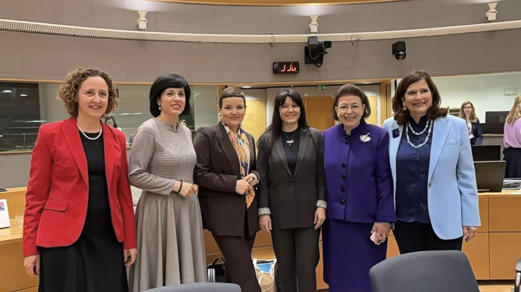 Lina Mendoni at the EU Council of Culture Ministers: “The instrumentalization of culture during periods of armed conflict cannot be accepted”