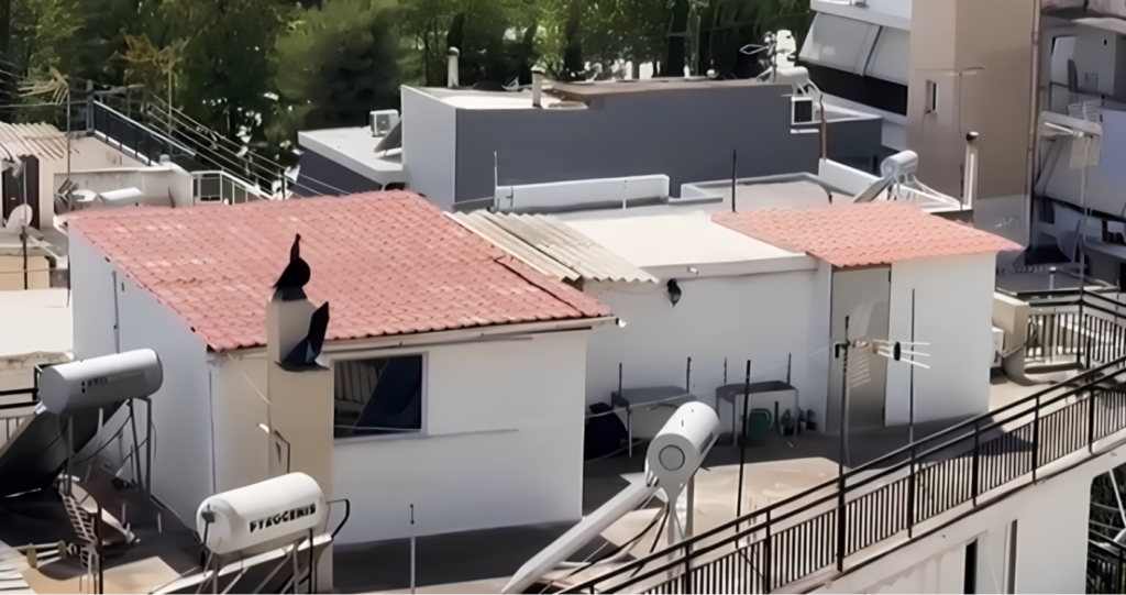 Mother of family living in squalid conditions in Peristeri pregnant with 7th child – “This was not our permanent way of life,” says father
