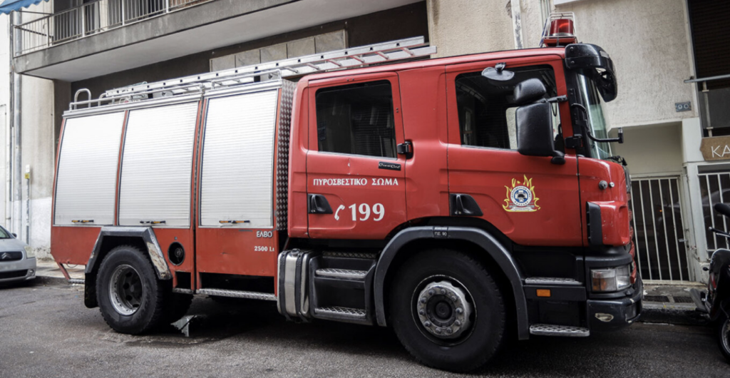 Mystery over gas smell across several areas of Attica: Palaio Faliro Town Hall evacuated — “We cannot detect a leak,” authorities say