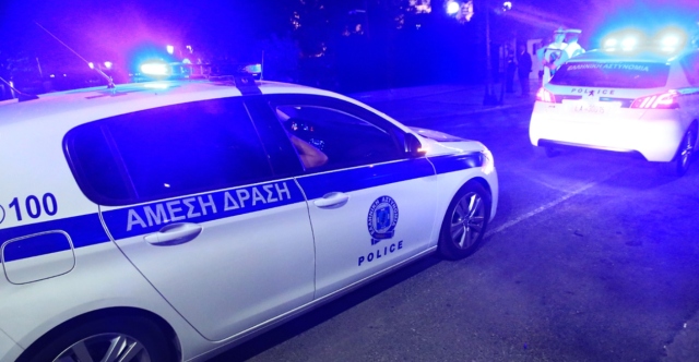 Minors used cocaine in a square in Patras in front of mothers and children