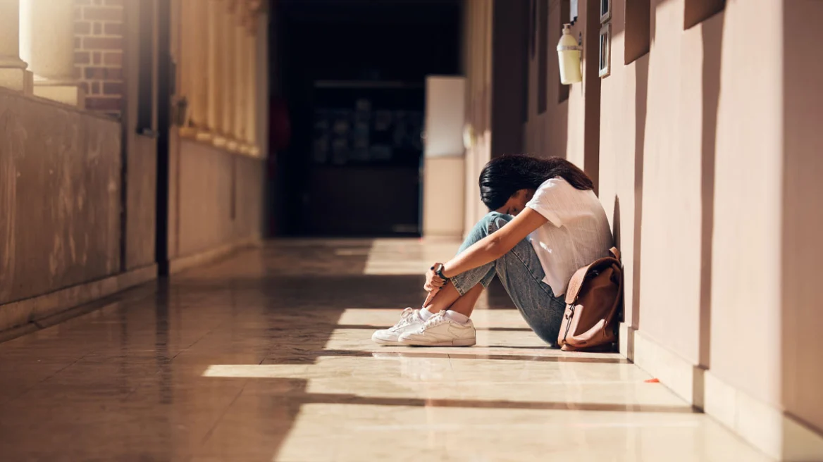 The warning signs of collapsing adolescent mental health that go unnoticed – The tragedy in Ilioupoli that shocked the country
