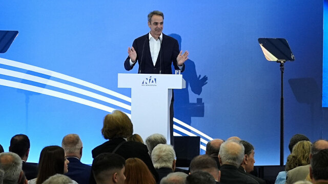 Watch Mitsotakis’ speech live at the 16th ND Congress: “We go together for Greece of 2030 – I am with you, on the front line”