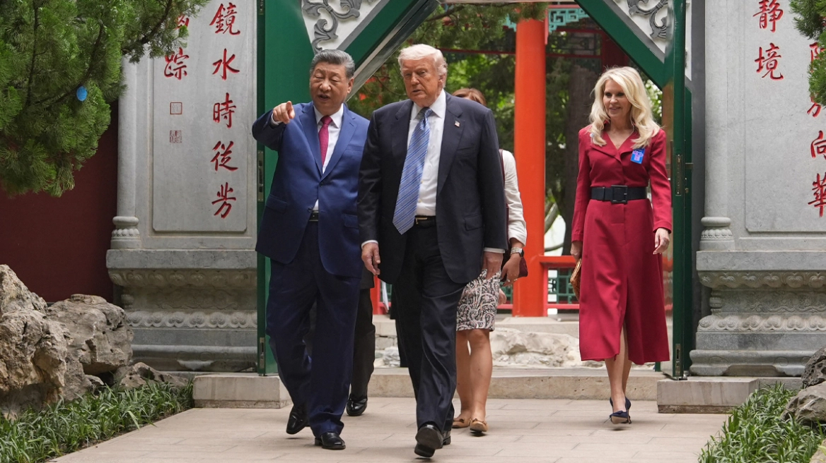 “It was an incredible visit”: Few victories, one warning, and plenty of flattery in the two-day Trump–Xi meeting (videos-photos)