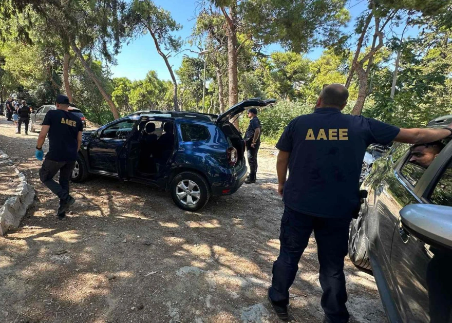 Three arrested over fire at former Badminton Venue in Goudi Park