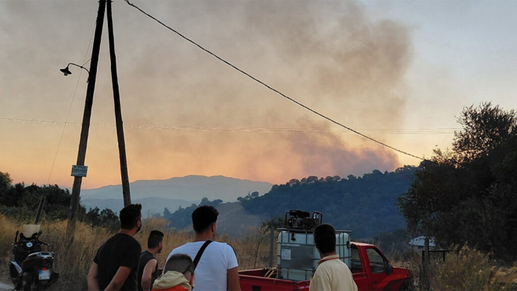 New wildfire breaks out in Boeotia – Blazes continues to rage in Achaia and Argolis, Agia Paraskevi remains main front in Rethymno (Upd.)