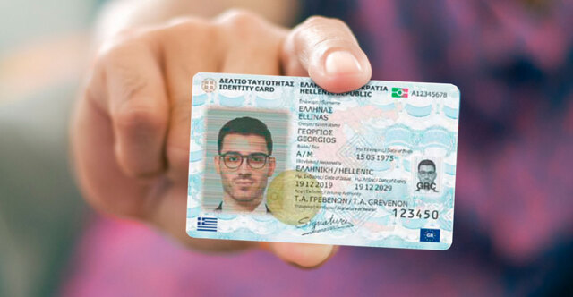 No travel abroad without the new ID card as of August 3