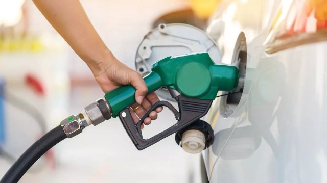 Eurostat: Fuel prices in the EU rose by 23.8% in one year – 16% in ...