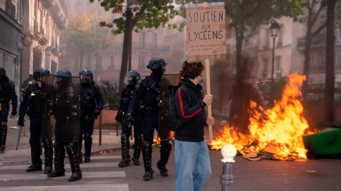 France fears fresh wave of unrest despite tough security measures as riot damage bill nears €1.2 billion